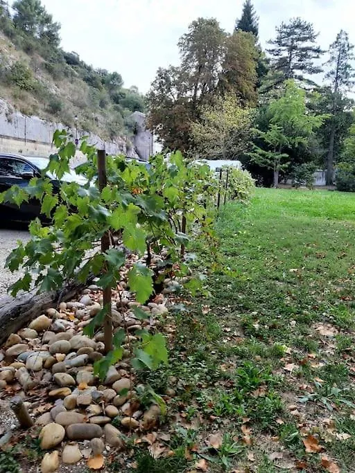 Apartment Appartement Au Murmure Des Eaux A Fontaine-De-Vaucluse France